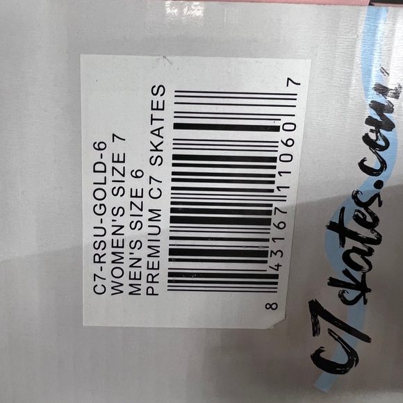 New gold holographic skates with pads - Picture 7 of 7